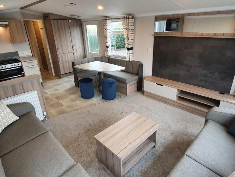 Caravan On Fantastic Site 邓巴 外观 照片